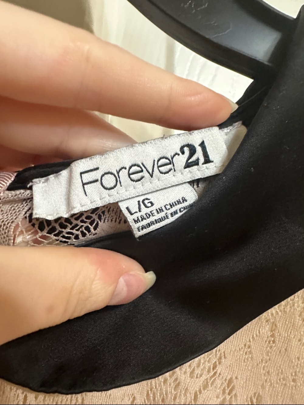 Forever 21 Blush Lace Top Size Small 💗 - Picture 9 of 9